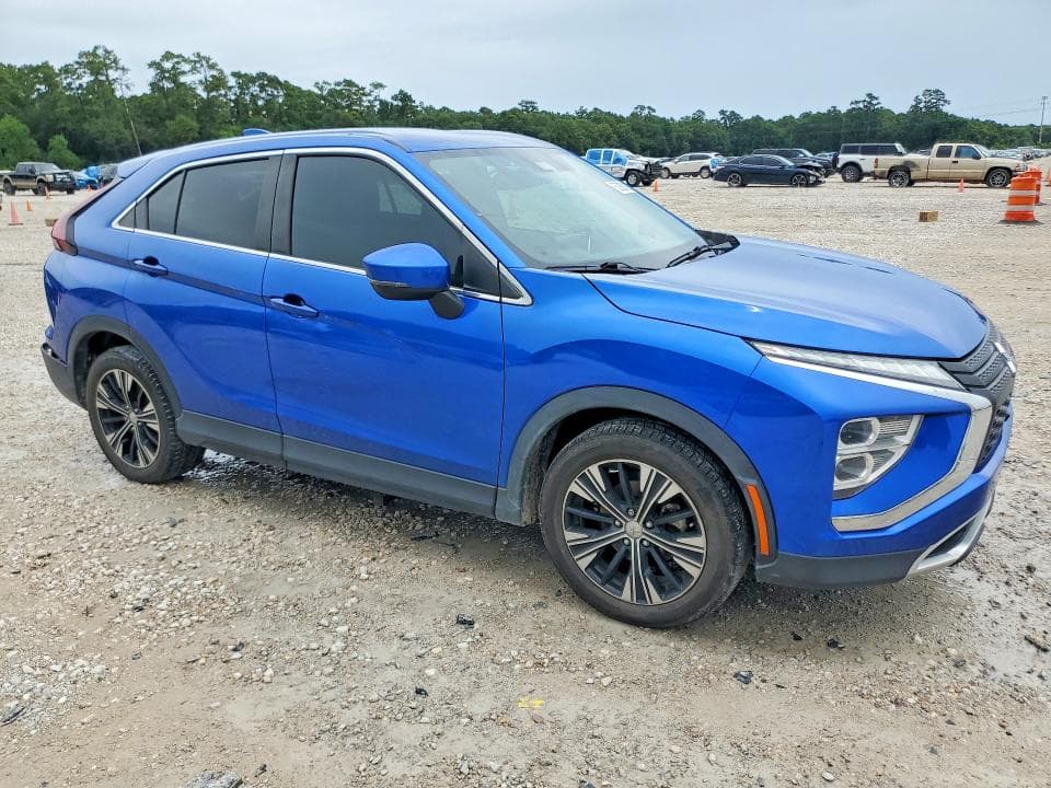 2022 MITSUBISHI ECLIPSE CROSS SE 4