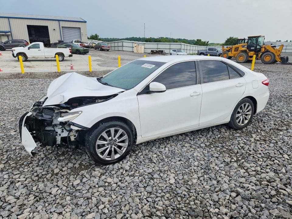 2017 TOYOTA CAMRY XLE - 1