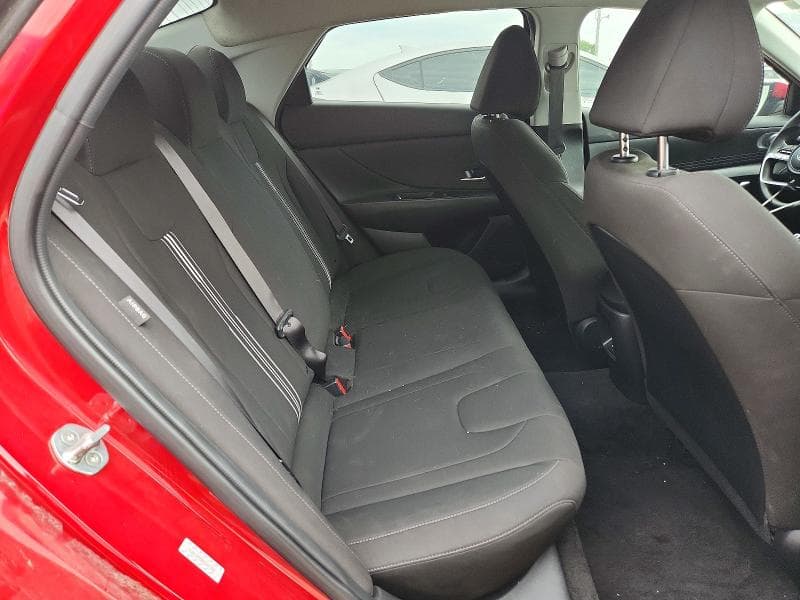2024 HYUNDAI ELANTRA SEL 10