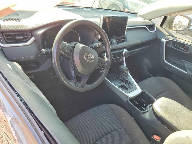 2023 TOYOTA RAV4 LE 8