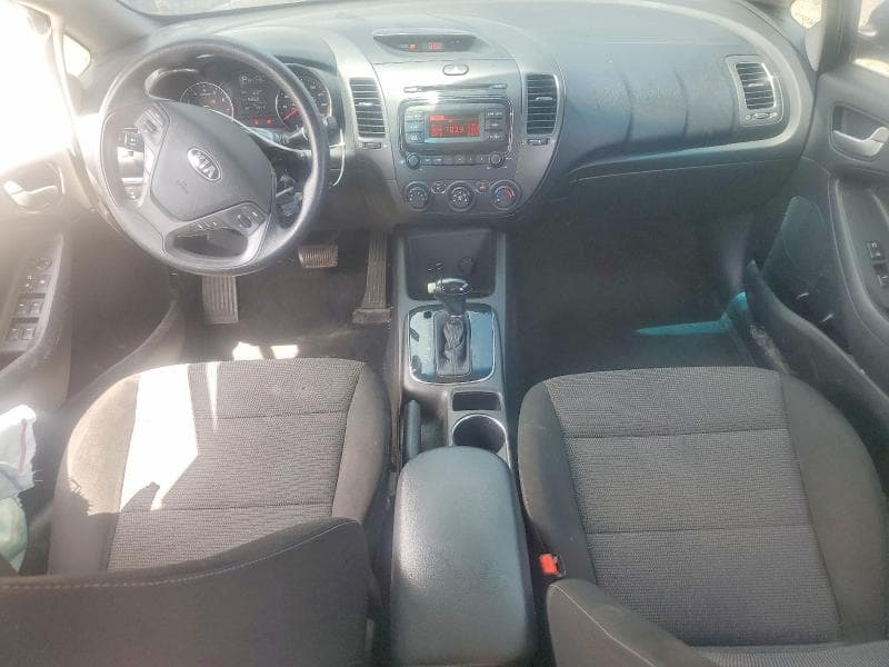 2017 KIA FORTE LX 8
