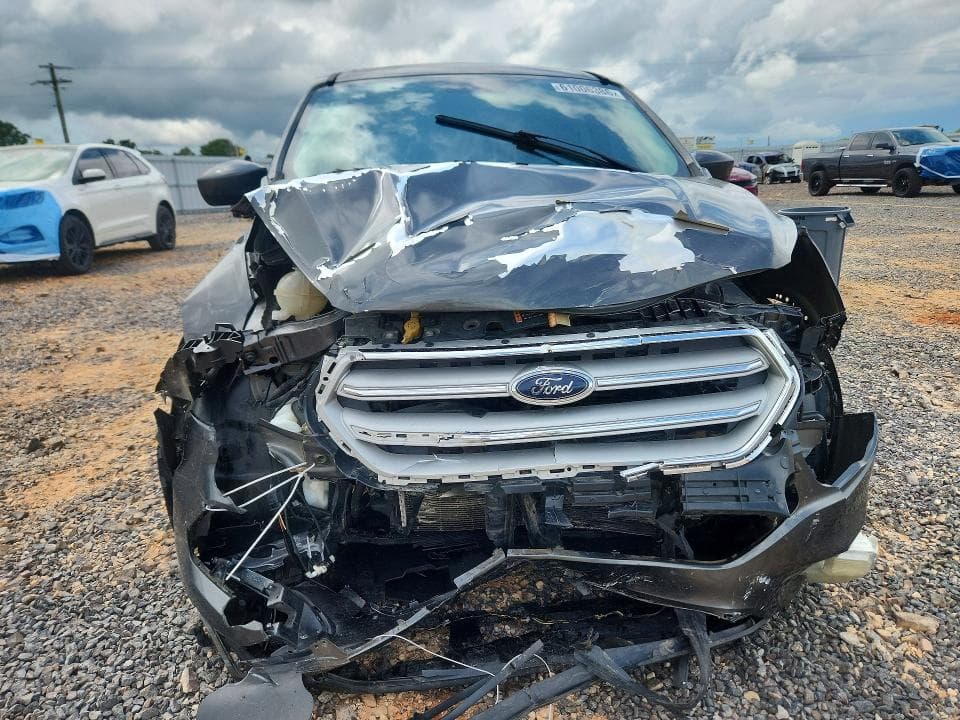 2017 FORD ESCAPE SE 5