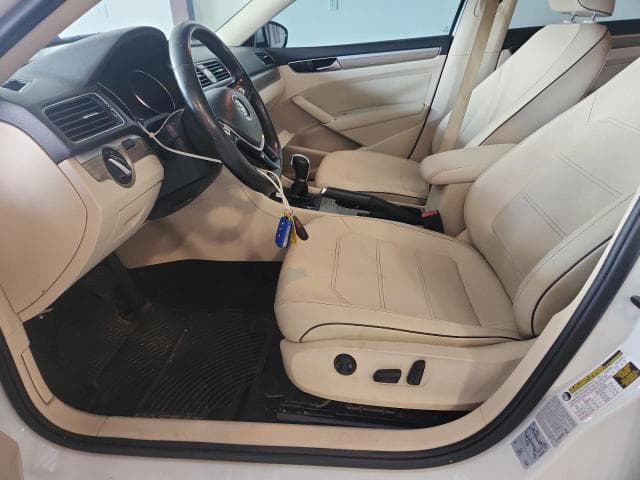 2017 VOLKSWAGEN PASSAT SE 7
