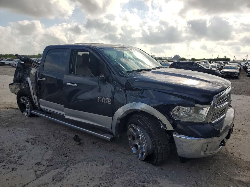 2017 RAM 1500 LARAMIE 4