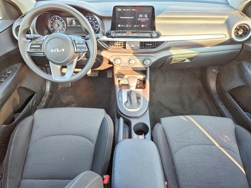 2023 KIA FORTE LXS 8