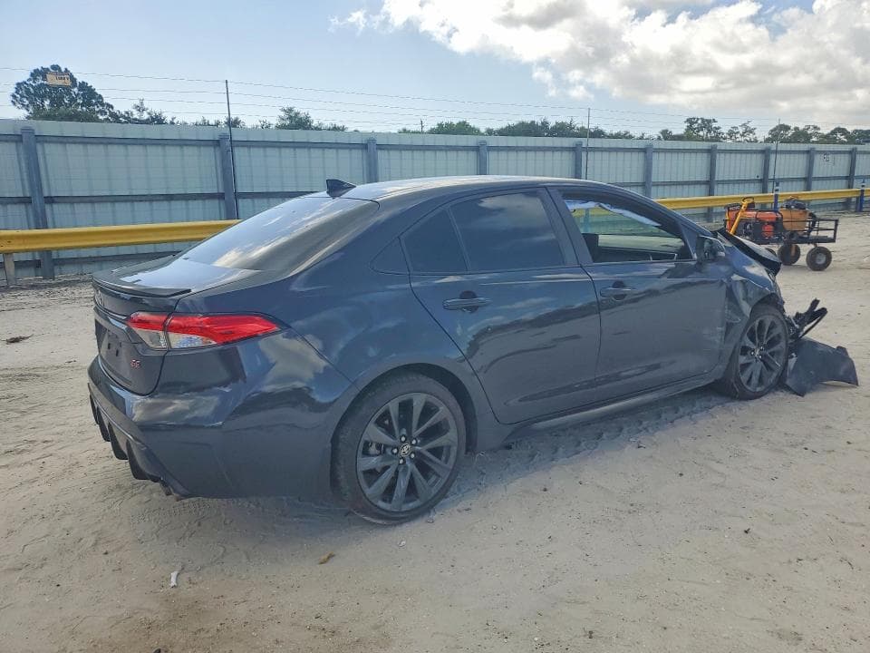 2025 TOYOTA COROLLA SE 3