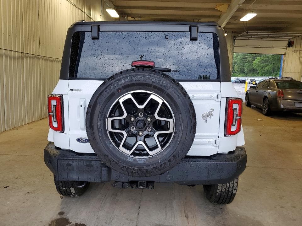 2025 FORD BRONCO OUTER BANKS 6