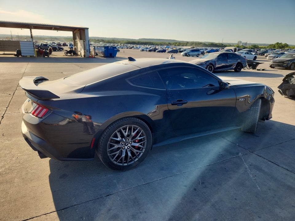 2024 FORD MUSTANG GT 3