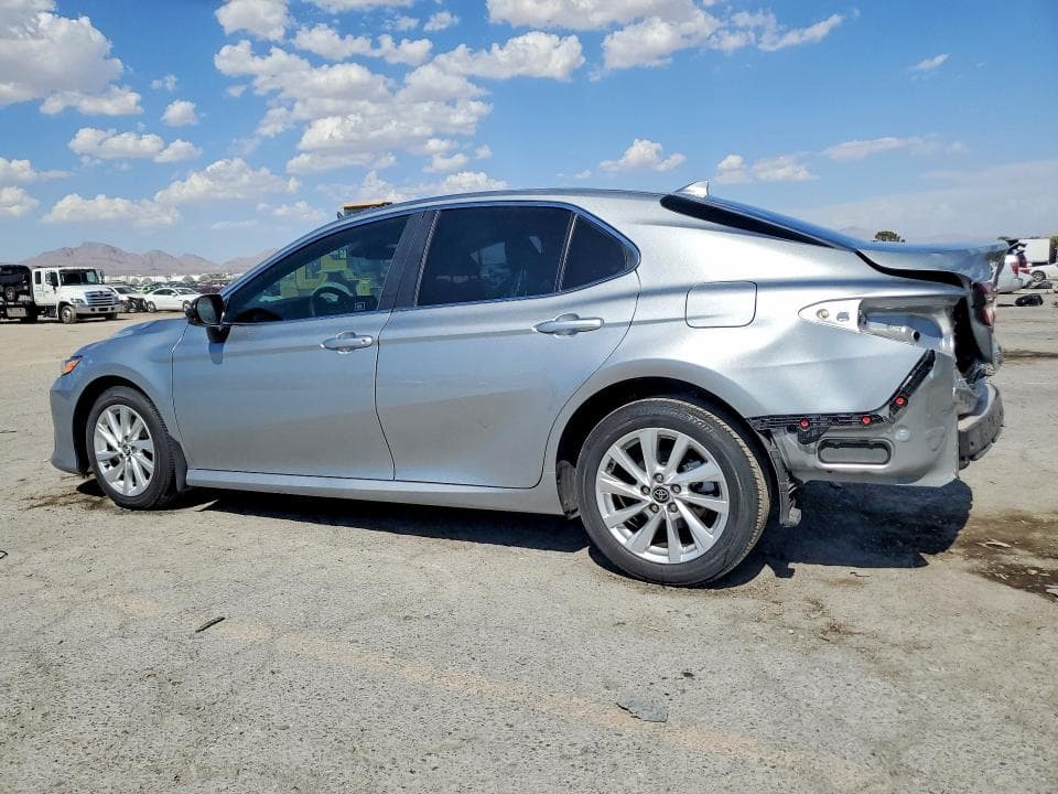 2023 TOYOTA CAMRY LE 2