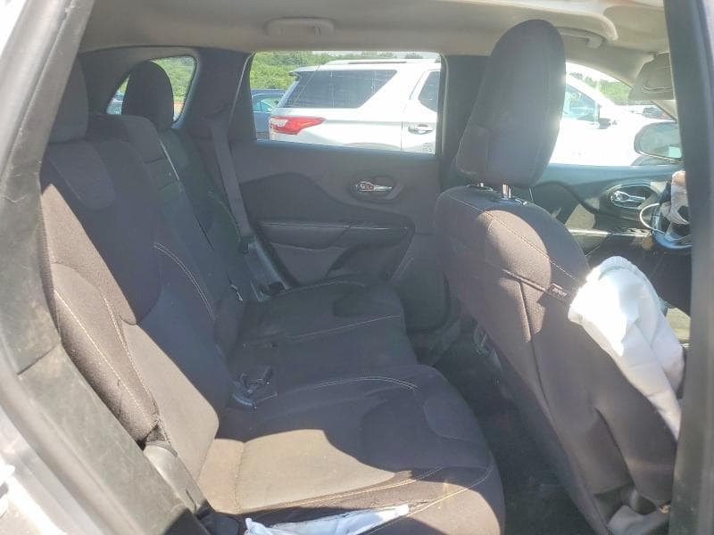 2017 JEEP CHEROKEE LATITUDE 11