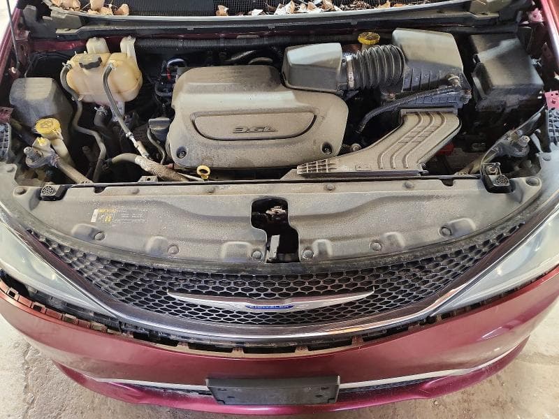 2019 CHRYSLER PACIFICA TOURING L 12