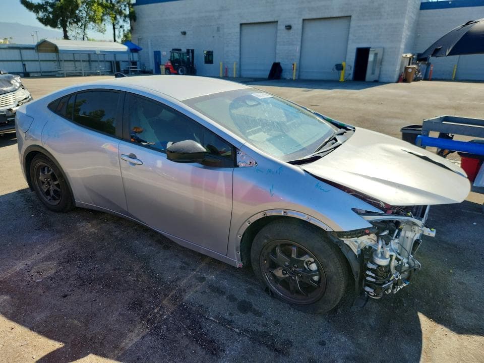 2026 TOYOTA PRIUS PLUG-IN HYBRID SE 4
