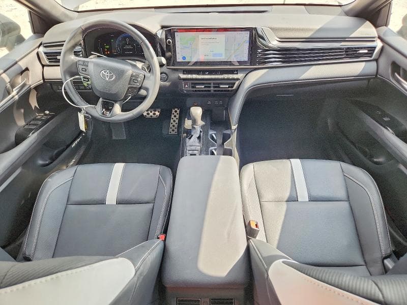 2025 TOYOTA CAMRY SE 8