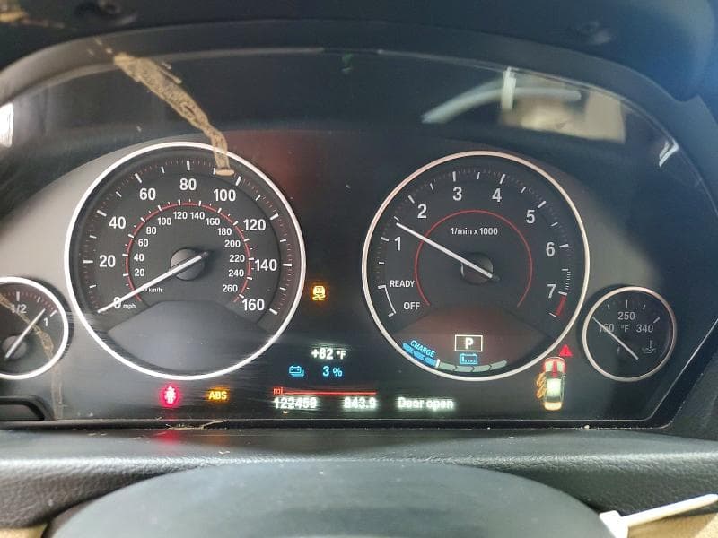 2018 BMW 330E 9