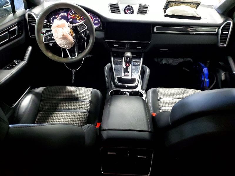 2021 PORSCHE CAYENNE COUPE 8