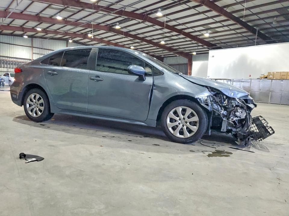 2023 TOYOTA COROLLA LE 4