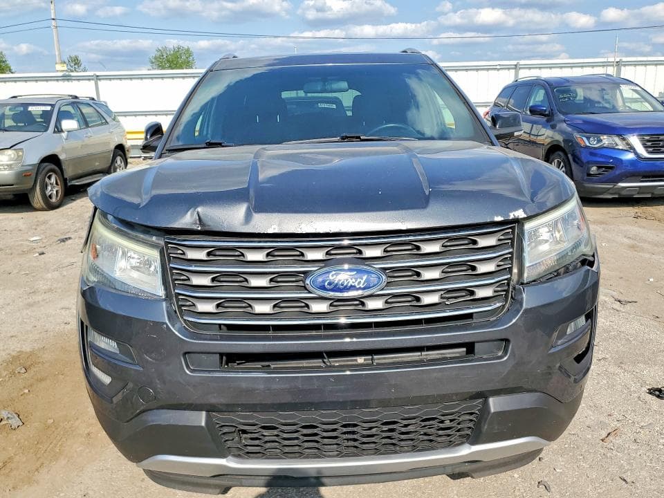 2017 FORD EXPLORER XLT 5