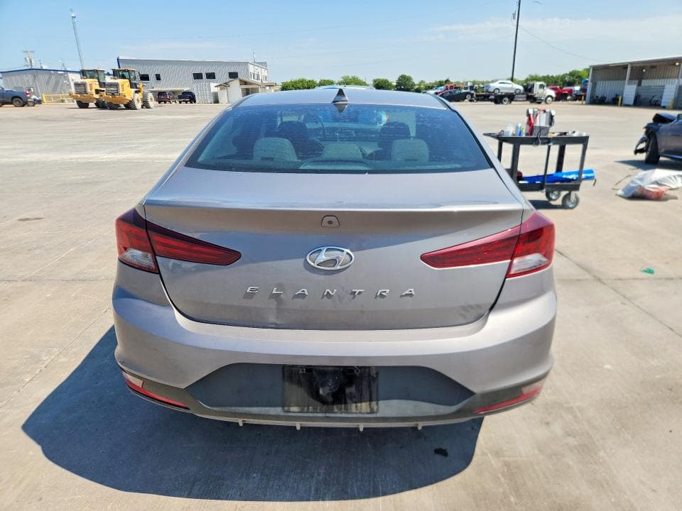 2020 HYUNDAI ELANTRA 6