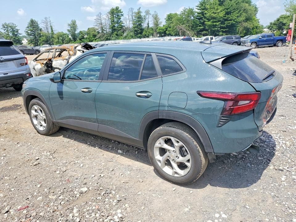 2026 CHEVROLET TRAX LS 2