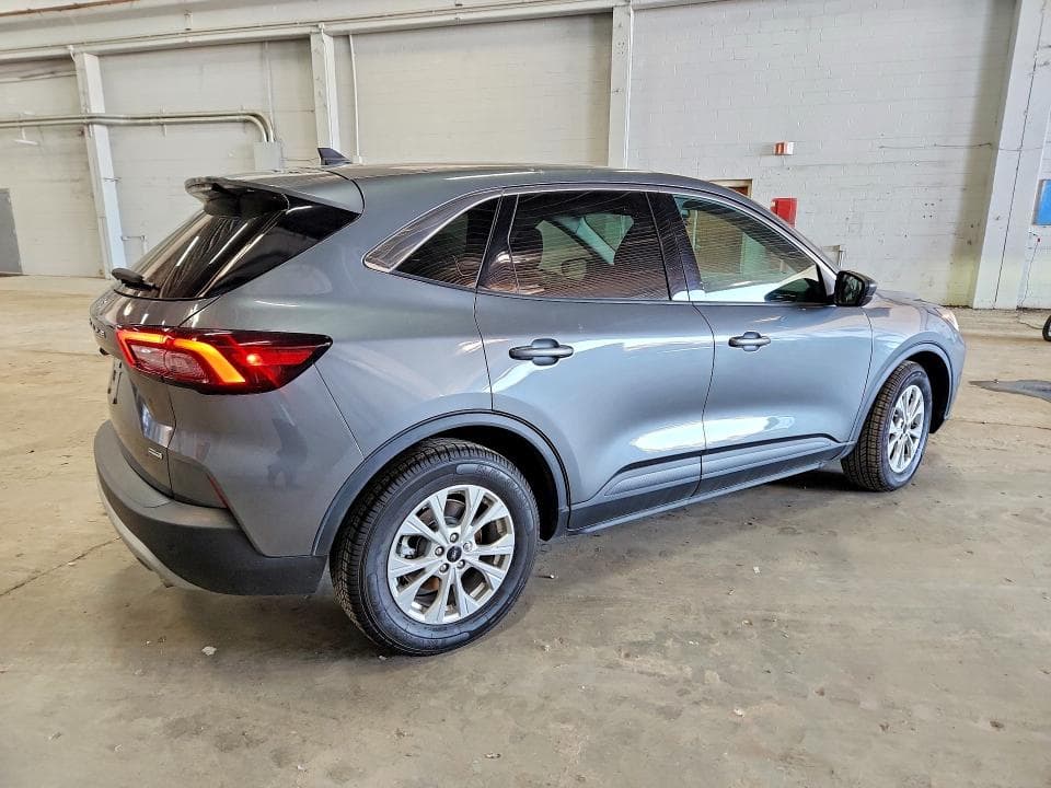 2023 FORD ESCAPE ACTIVE 3