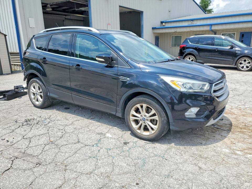 2017 FORD ESCAPE TITANIUM 4