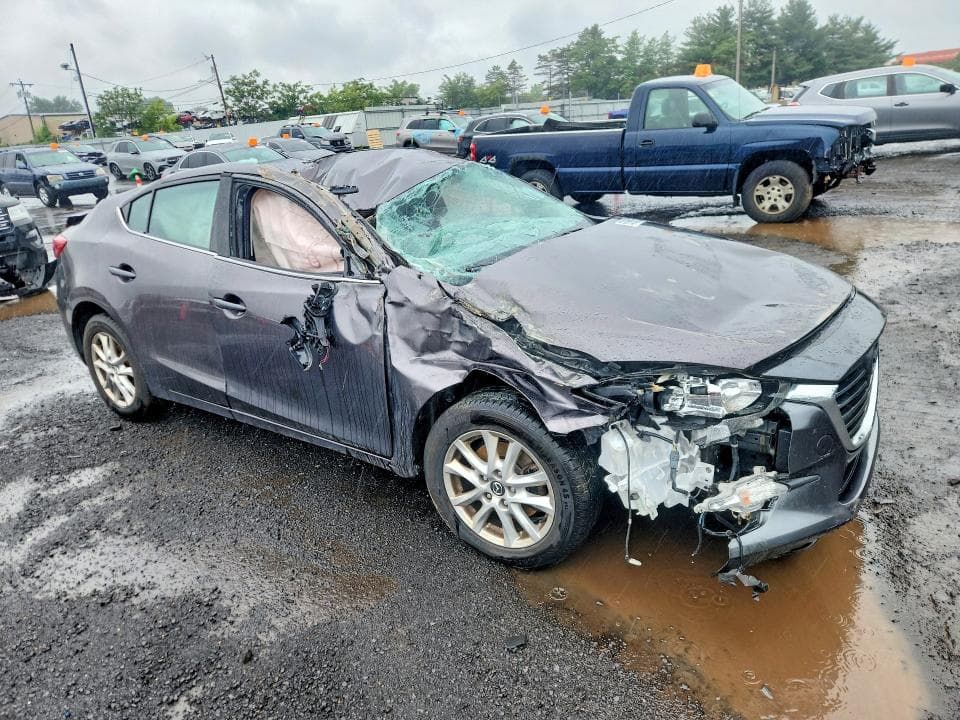 2018 MAZDA 3 GS 4