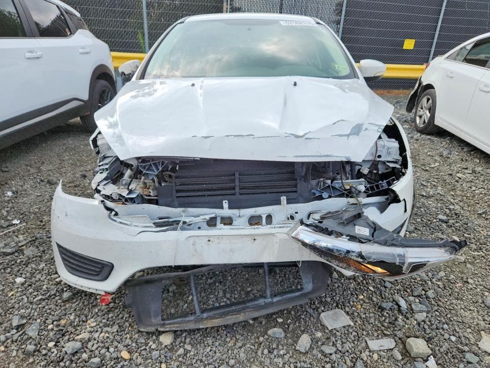2017 FORD FOCUS SE 5