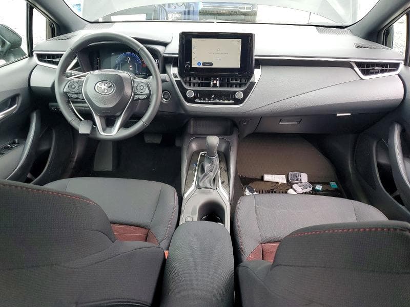 2026 TOYOTA COROLLA SE 8