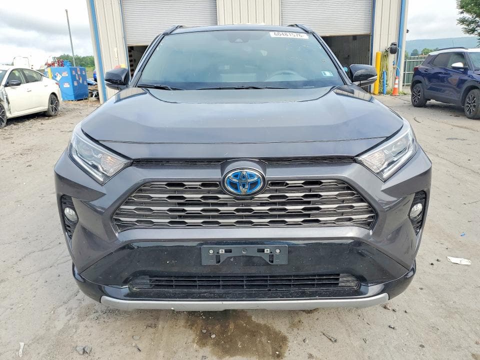 2021 TOYOTA RAV4 XSE 5
