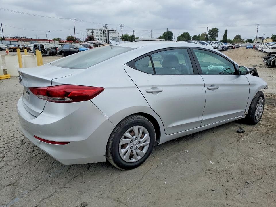 2017 HYUNDAI ELANTRA SE 3