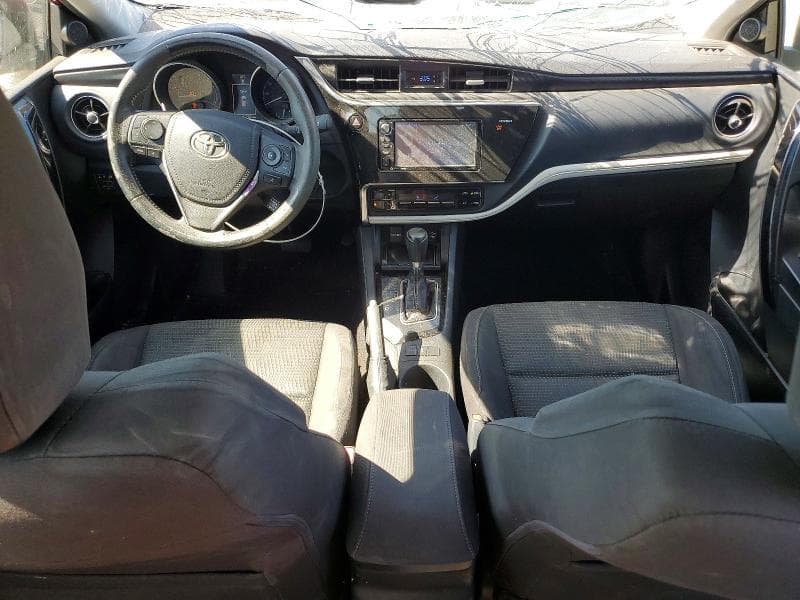 2017 TOYOTA COROLLA IM BASE 8