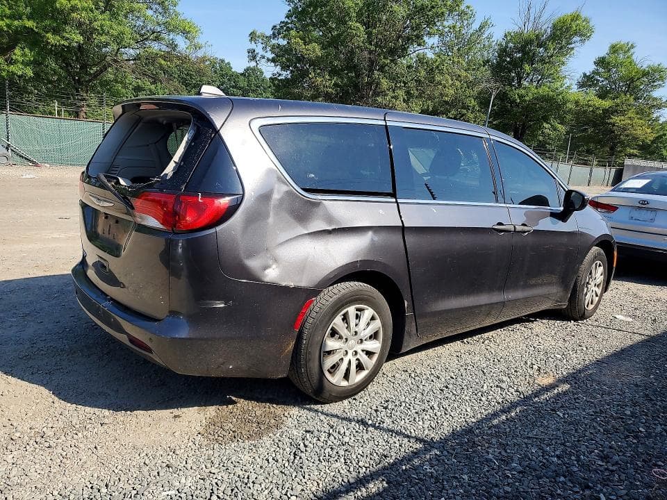2018 CHRYSLER PACIFICA L 3