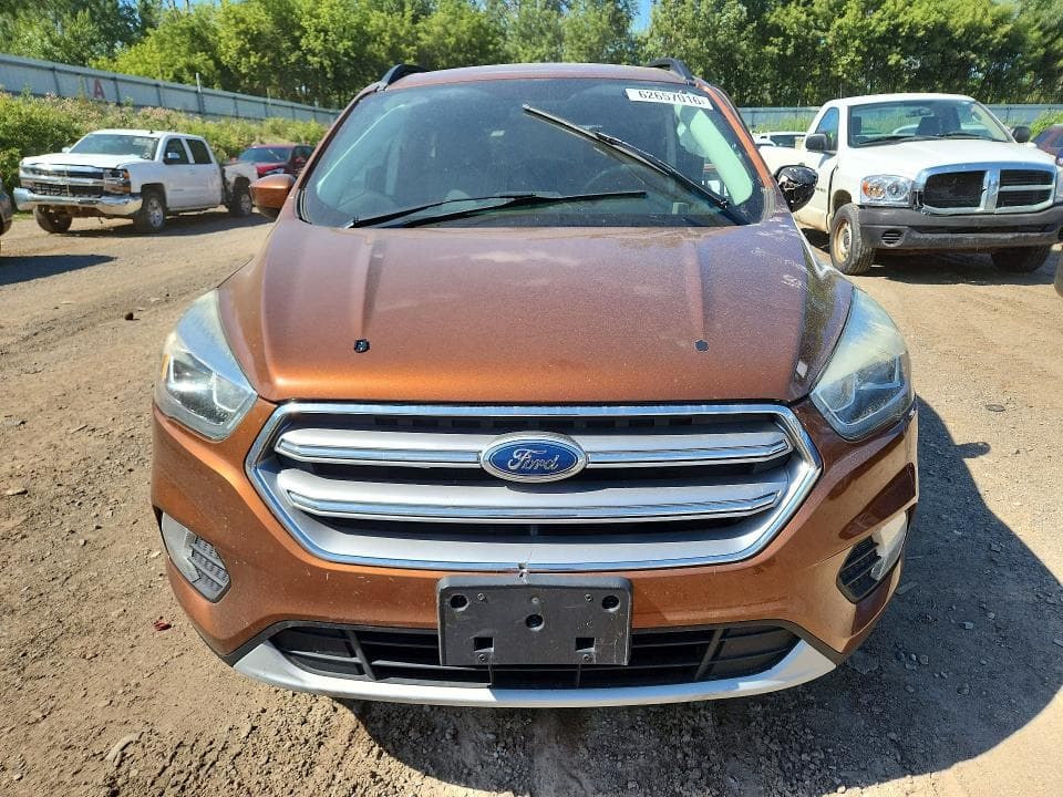 2017 FORD ESCAPE SE 5