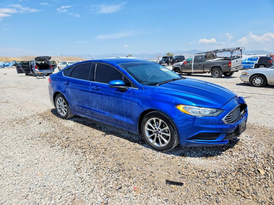 2017 FORD FUSION SE 4