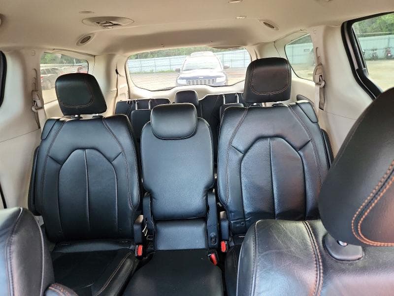 2017 CHRYSLER PACIFICA TOURING L 10