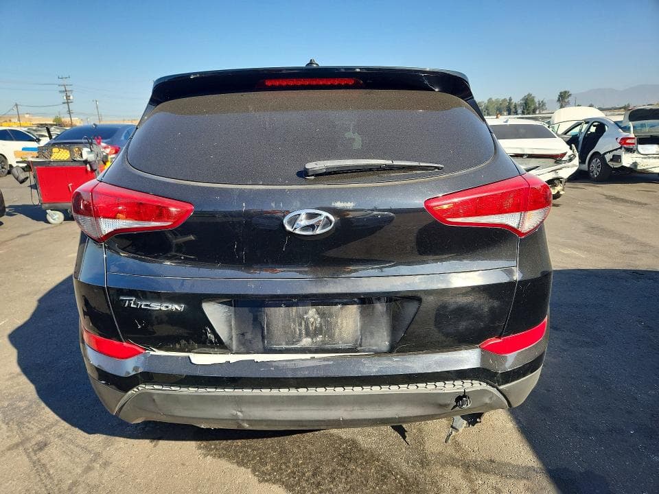 2017 HYUNDAI TUCSON SE 6