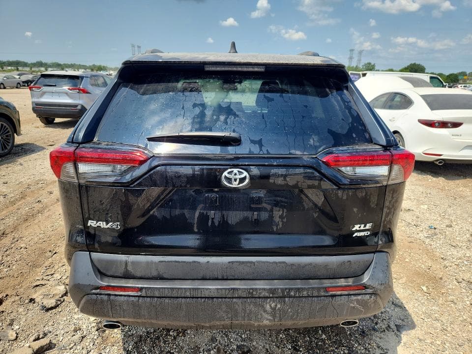 2024 TOYOTA RAV4 XLE PREMIUM 6