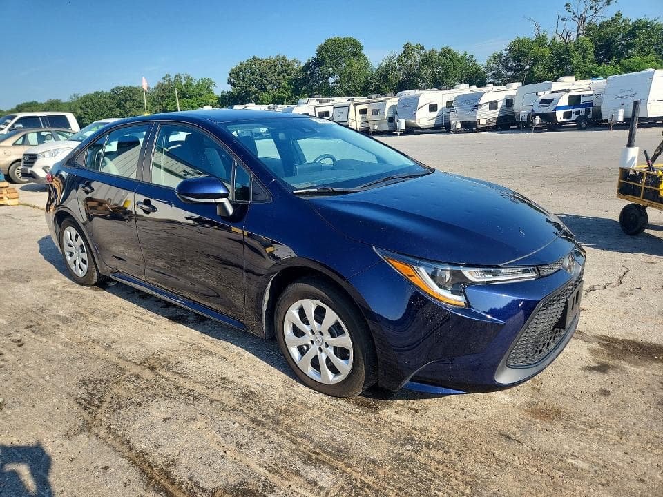 2022 TOYOTA COROLLA LE 4