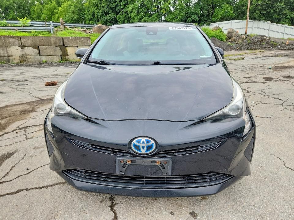 2017 TOYOTA PRIUS TWO 5