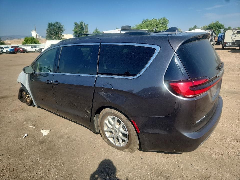 2022 CHRYSLER PACIFICA TOURING L 2