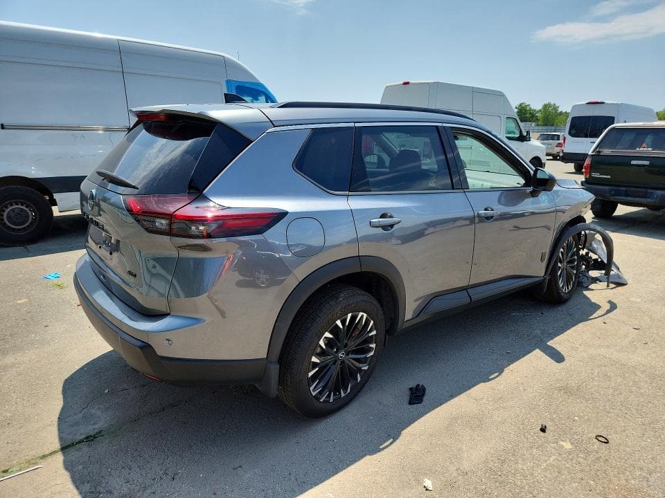 2026 NISSAN ROGUE DARK ARMOR 3