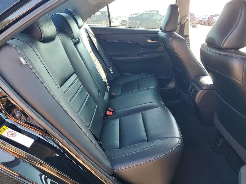 2017 TOYOTA CAMRY XLE 10
