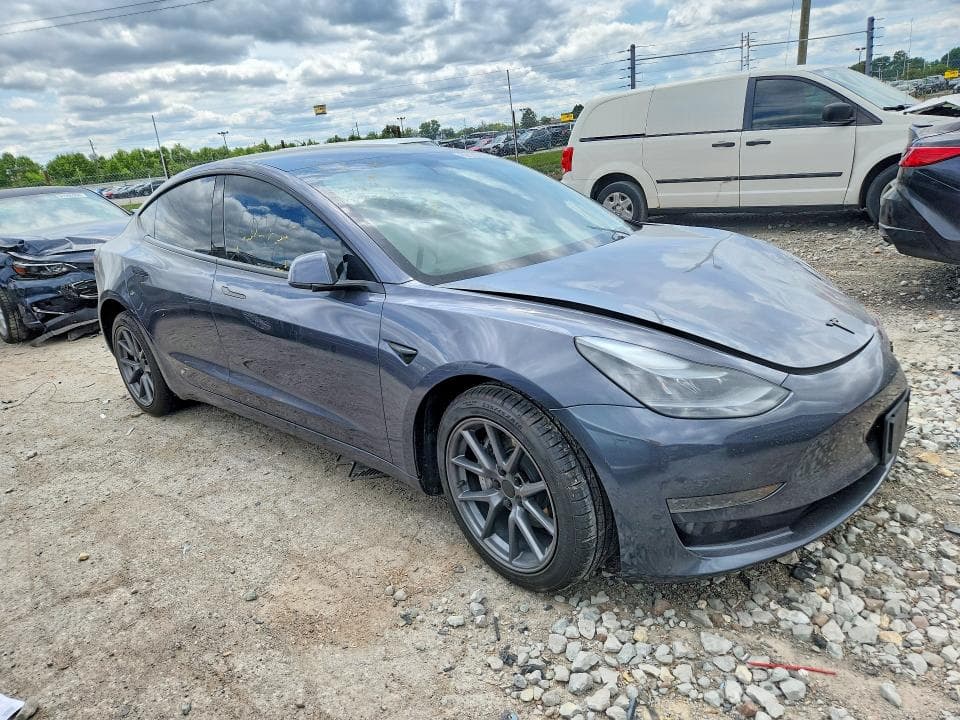2023 TESLA MODEL 3 4