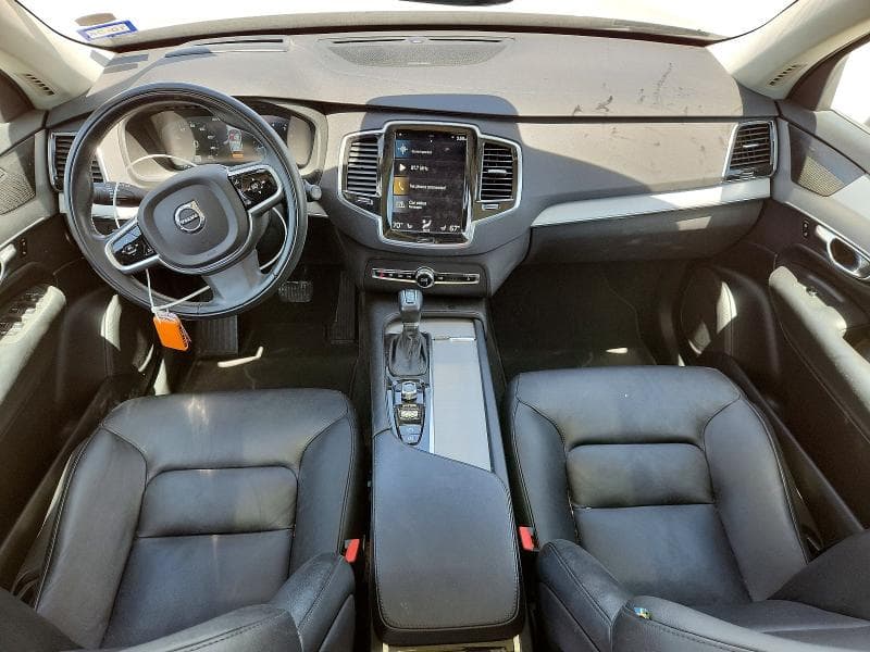2021 VOLVO XC90 T5 MOMENTUM 8