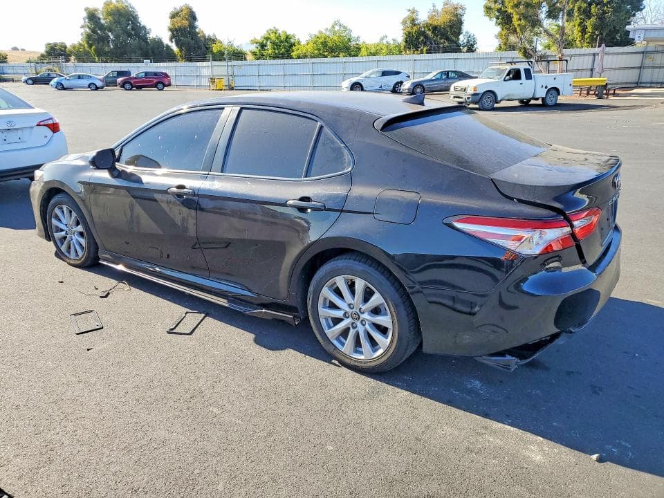 2020 TOYOTA CAMRY LE 2