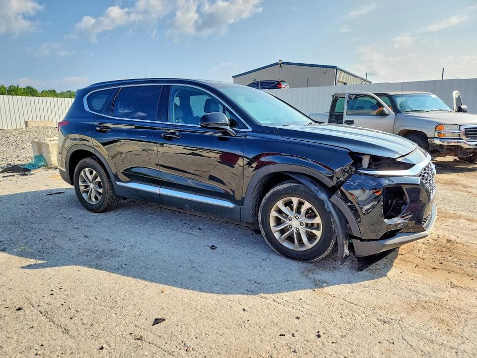 2020 HYUNDAI SANTA FE SEL 4
