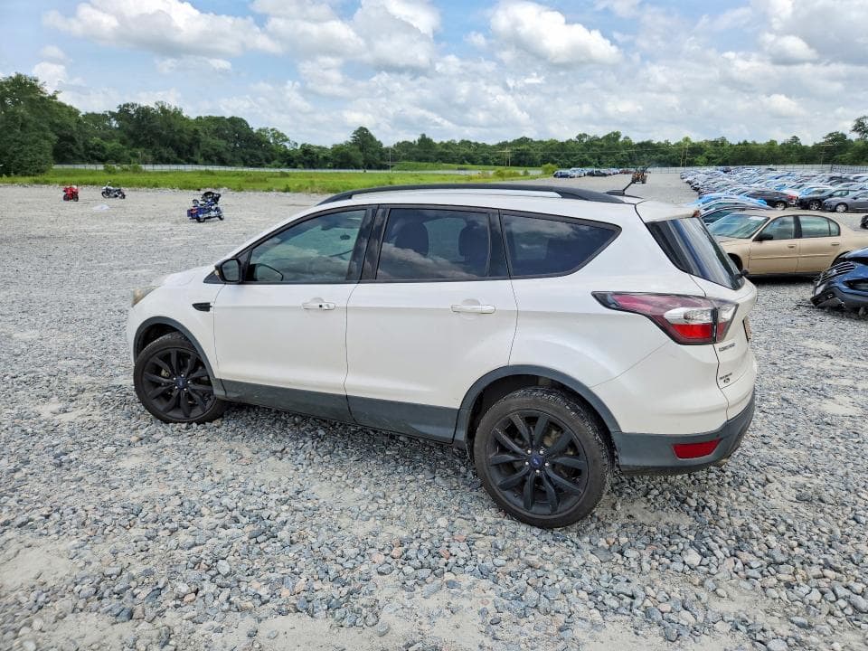 2017 FORD ESCAPE TITANIUM 2