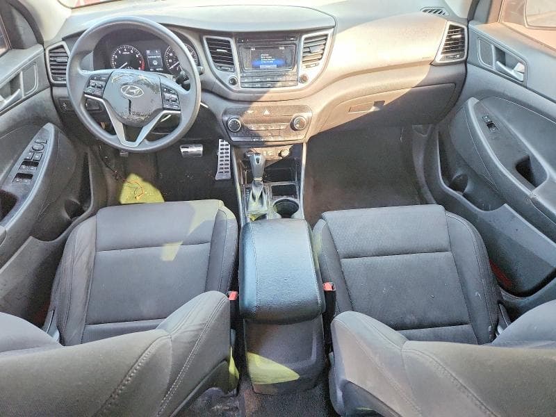 2017 HYUNDAI TUCSON SE 8