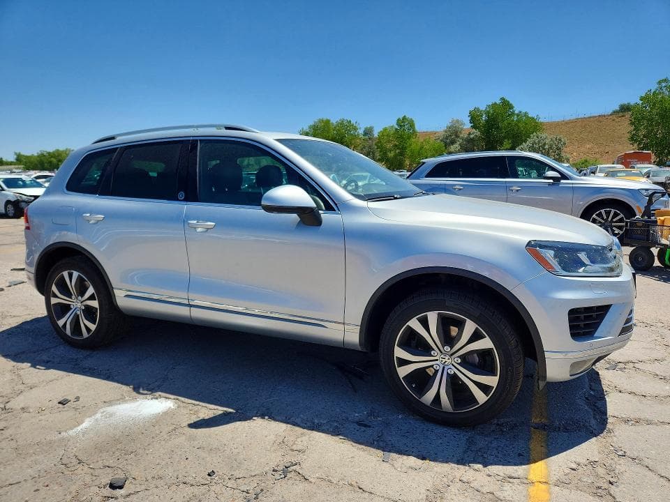 2017 VOLKSWAGEN TOUAREG WOLFSBURG 4