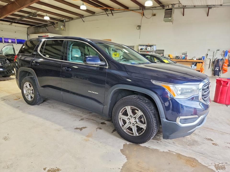 2017 GMC ACADIA SLE 4
